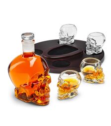 The Source Skull Decanter Σετ Ποτού 5 Τεμαχίων και δίσκος σε σχήμα κρανίου