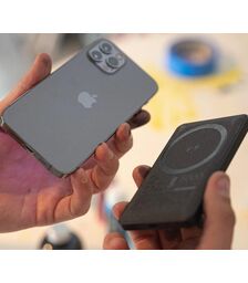 Mophie Snap+ Juice Pack Mini Μαγνητικό Powerbank 5.000 mAh με ενσωματωμένο Snap Adapter και υποστήριξη Qi & MagSafe σε χρώμα μαύρο