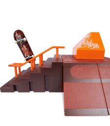 Tech Deck  X-Connect  Park Creator - 1 Μινιατούρα Τροχοσανίδα και 1 Ράμπα