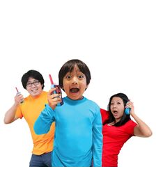 eKids Ryan's World Walkie Talkies για παιδιά & ενήλικες με ενσωματωμένο μεγάφωνο και εμβέλεια 150 μέτρων (RW-212) (Μπλε/Κόκκινο/Θαλασσί)