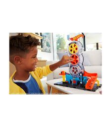 Mattel Hot Wheels - Super Twist Tire Shop (HDP02)