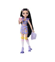 Mattel Barbie Dream Besties Roller Skate: Renee (JFX99)