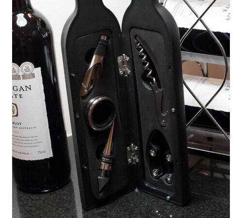 The Source Σετ Αξεσουάρ Κρασιού Sommelier 5 Τεμ. σε θήκη με σχήμα μπουκαλιού, από ανοξείδωτο ατσάλι με μαγνητικό κλείσιμο