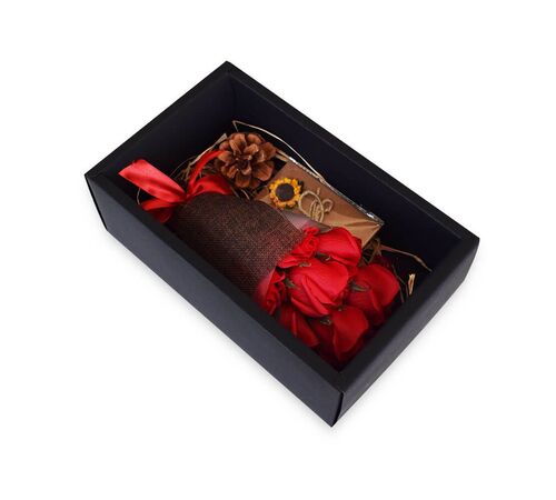 Red Rose Black Box – 7 Κόκκινα Τριαντάφυλλα σε Μαύρο Κουτί – Μια Ρομαντική Έκπληξη