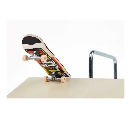 Tech Deck performance series, shred πυραμίδα σειρά με μεταλλικό rail και blind μίνι τροχοσανίδα