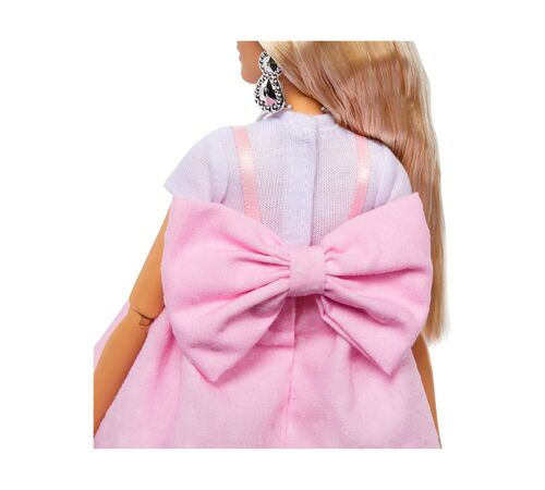 Mattel Barbie Fashionistas: Deluxe Style - Doll with Blonde Hair (HYV27)