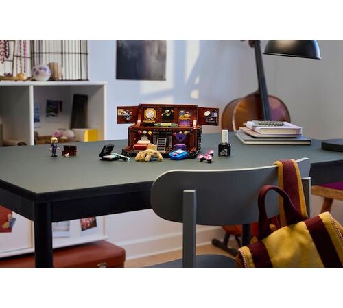 Lego® Wednesday - Thing's Apartment (76785)Lego® Wednesday - Thing's Apartment (76785)